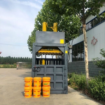 Aluminum Hydraulic Baling Press Stainless Steel Scrap Baler Machine For Used Clothing
